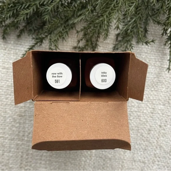 Essie Nail Polish Bundle - Picture 6 of 6